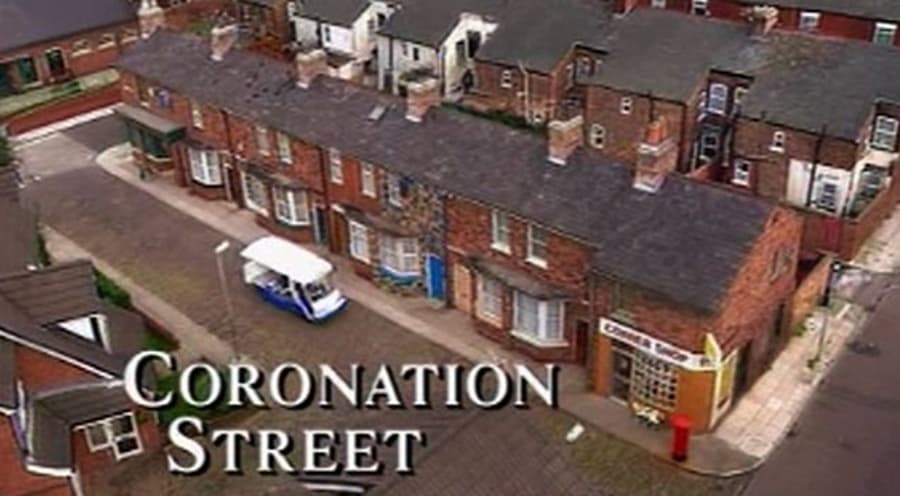 Corrie Star Faces Backlash On Twitter After Comments About EastEnders Actress