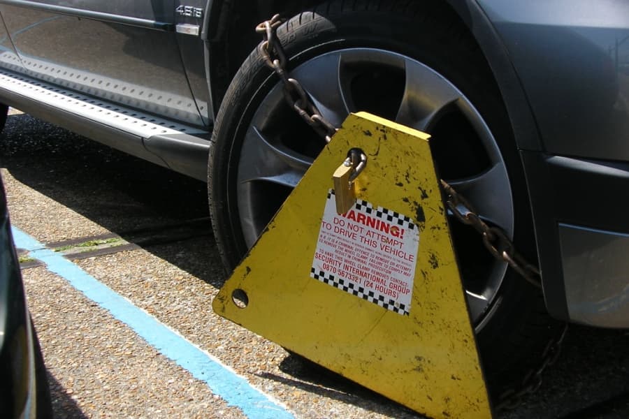 Feared By The Bad, Loved By The Good – This Robin Hood Is Beating The Clampers At Their Own Game