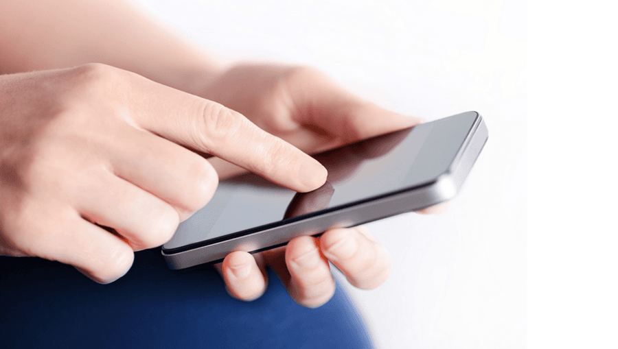 This Could Give You The Heebie-Jeebies… One In Three Irish People Do THIS When They’re Texting
