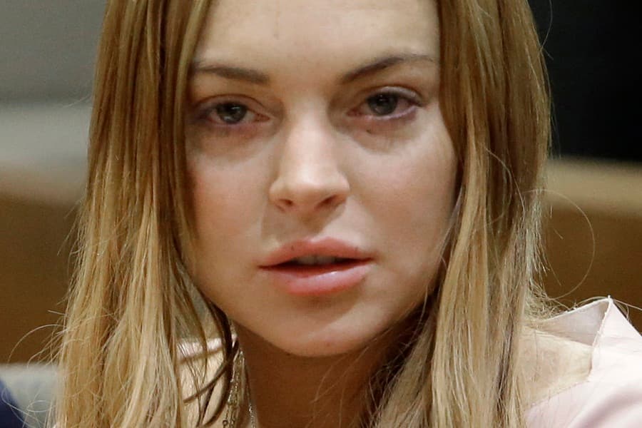 Knocked Up? Lindsay Lohan Tweets About Her ‘Pregnancy’