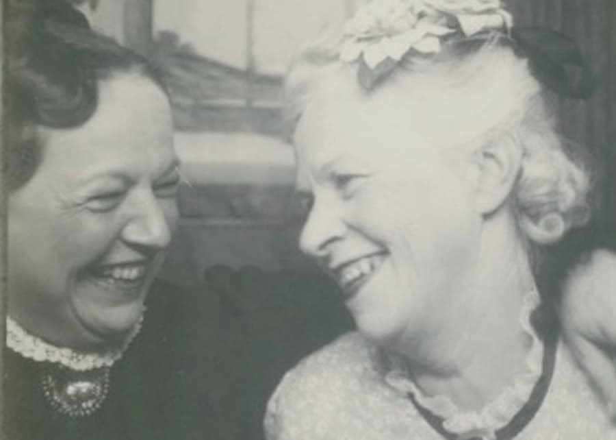 Let The Giggles Commence… Five Reasons You Should Laugh More