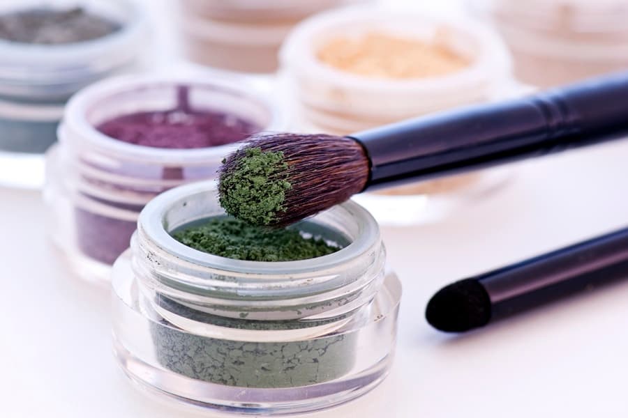 Avon Ceases Trading in Ireland As 400 Jobs Are Lost