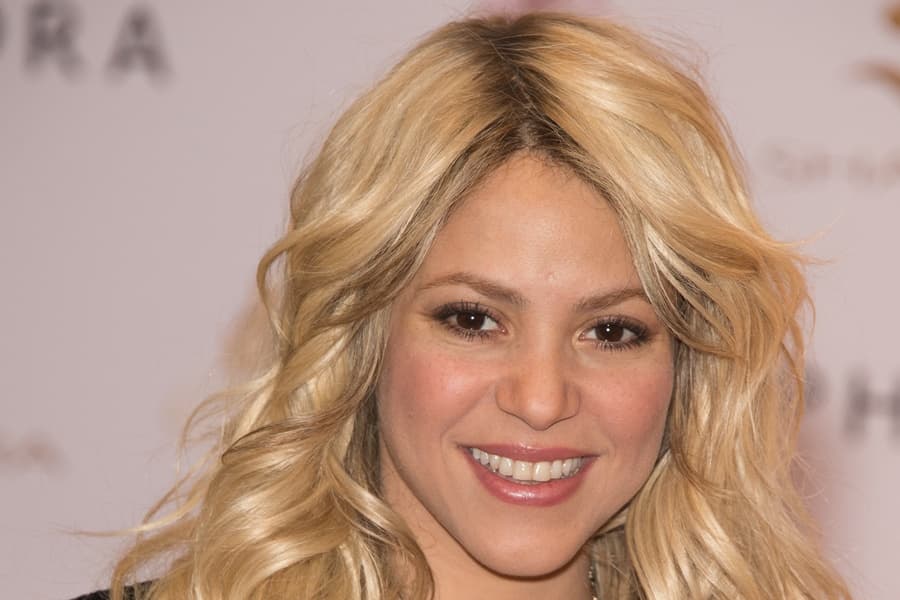 Shakira Shares Adorable Snaps of Son On Set of The Voice