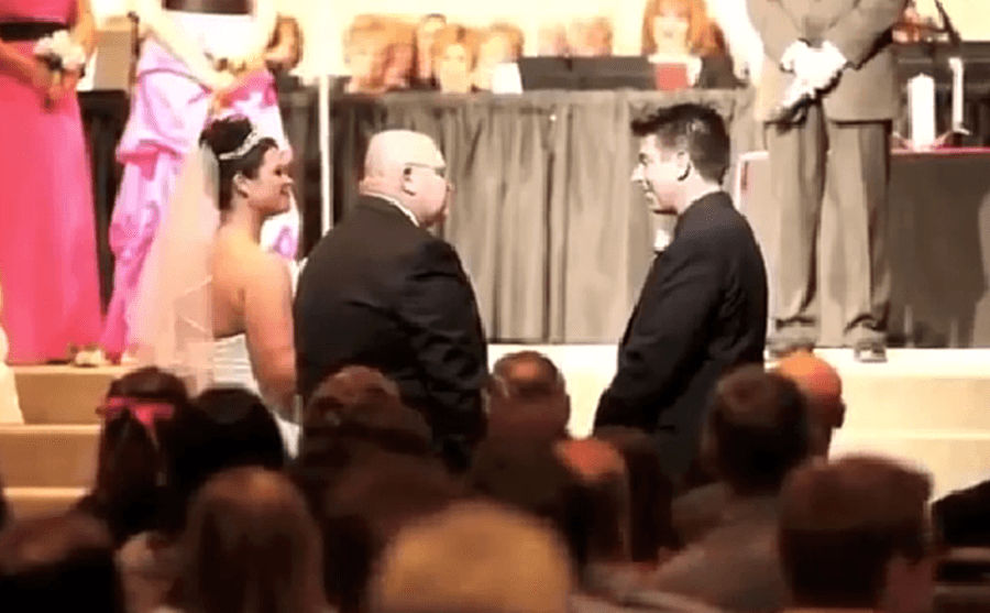 Get The Tissues: Father-Of-The-Bride Makes Touching Speech Before Giving His Daughter Away