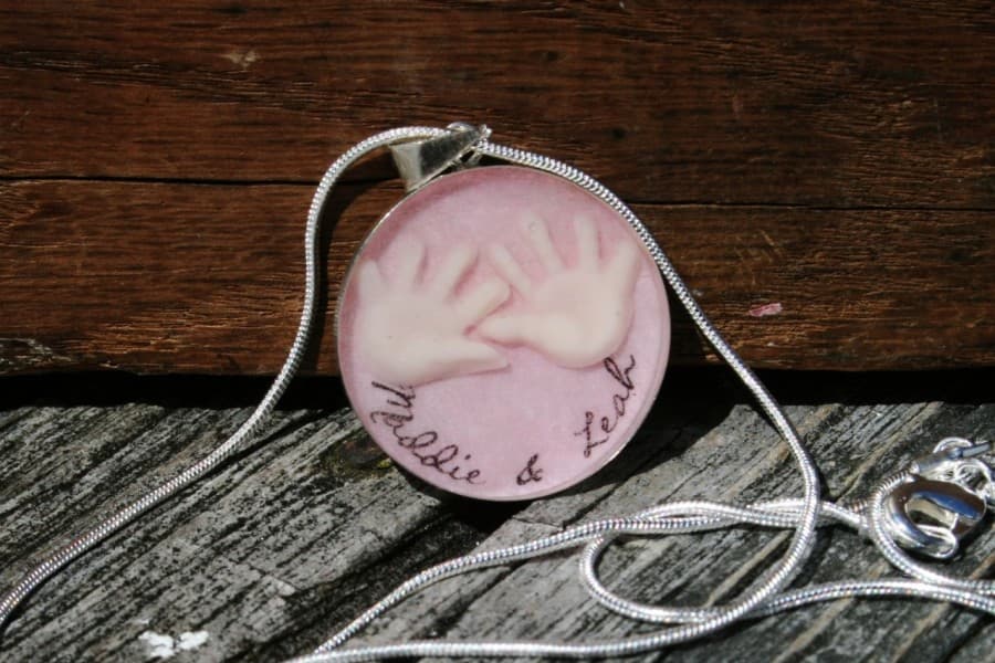 Breast-Milk Jewellery – The New Must-Have Accessory