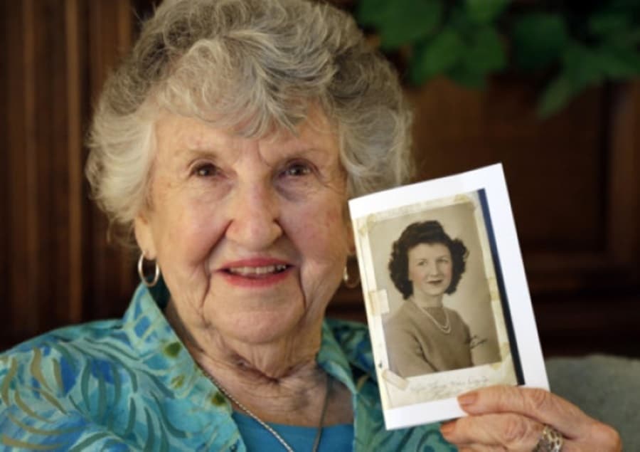 WW2 Soldier’s Diary Returned To Sweetheart… At The Age Of 90