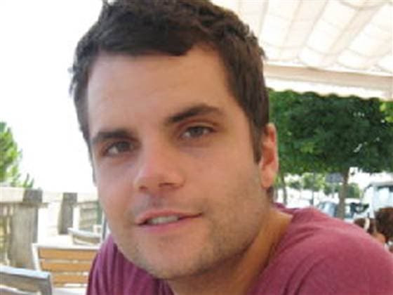 There’s Hope For Us All… “Why I Don’t Have A Girlfriend” Author Ties the Knot