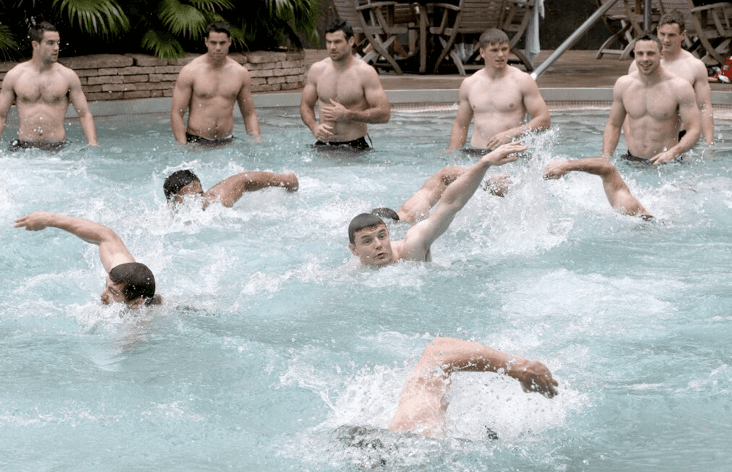 Murray and Drico and Bowe – Oh My! Rugby Stars Strip off for a Dip