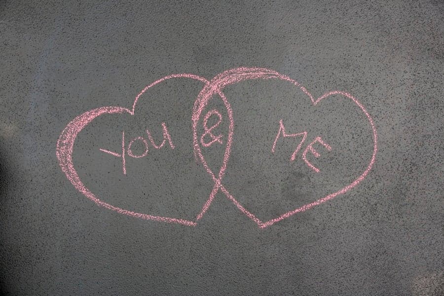 Stalker Alert: 9 Signs You’re In An Imaginary Relationship
