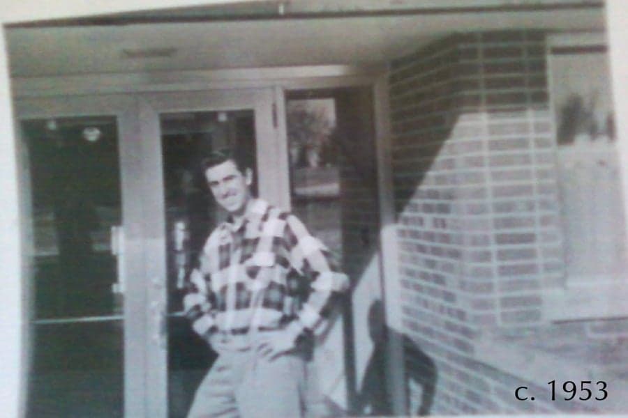Blast From The Past: Man Recreates Pictures For His Sick Grandfather