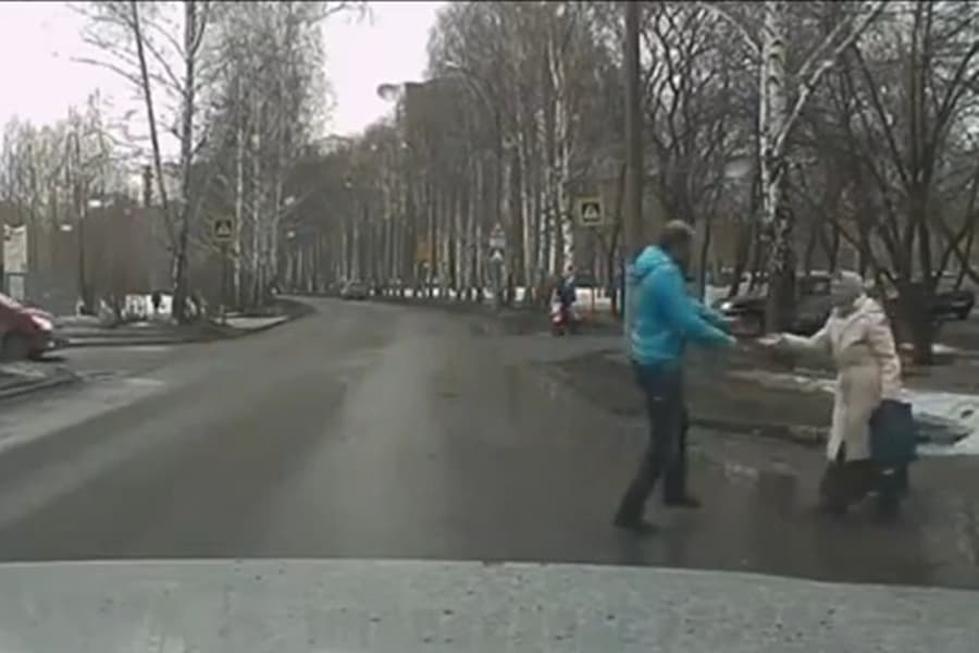 Absolutely Heartwarming: Viral Video Captures Strangers Doing Random Acts Of Kindness