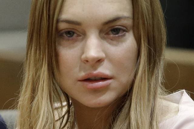 “Can My Drug Dealer Visit?” Lindsay Lohan Gives Staff At The Betty Ford Clinic A Hard Time…