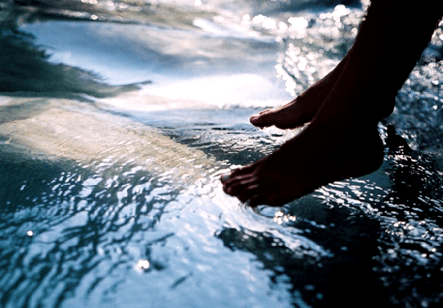 Budget-Busting, Splash The Cash Or DIY: Treat Your Feet With A Soak