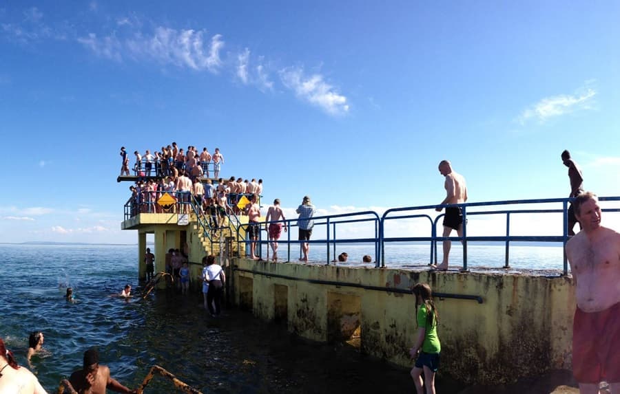 PICTURES: Make The Most Of The Sunshine Lads… The End Is Nigh