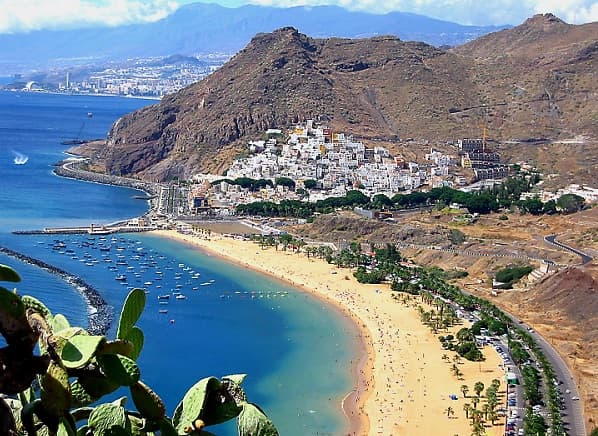 Party Animal on the Prowl or Relaxed Traveller Ready to Chill? Tenerife has Something for Everyone