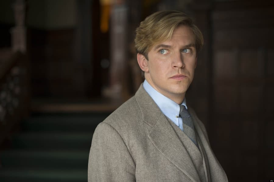 Five Reasons We Love Summer in February’s Dan Stevens