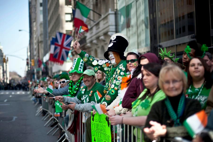 Fourteen Irish Phrases That Nobody Understands Abroad