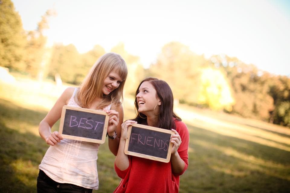 Seven Lies Your Best Friends Will ALWAYS Tell You