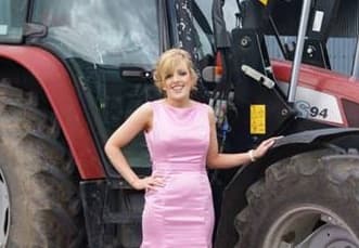 PICTURE – Is This The Best And Most Irish Graduation Photo You Will Ever See?