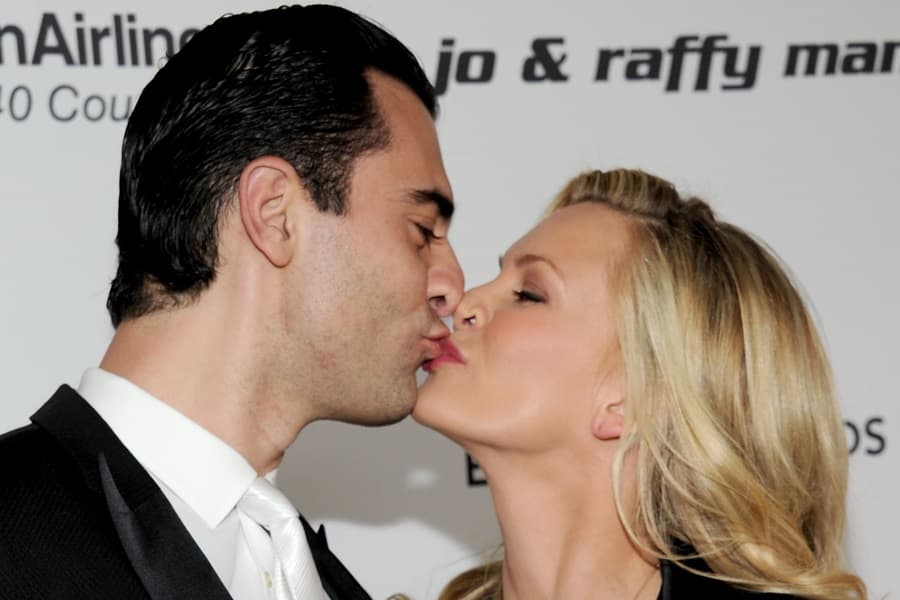 “We Filed The Divorce Papers Today” – Actress and Singer Split After Two Years of Marriage