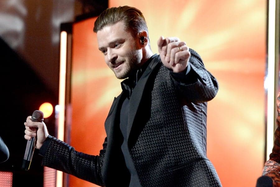 VIDEO: Two Irish Lads. Justin Timberlake Concert. Dance-Off.
