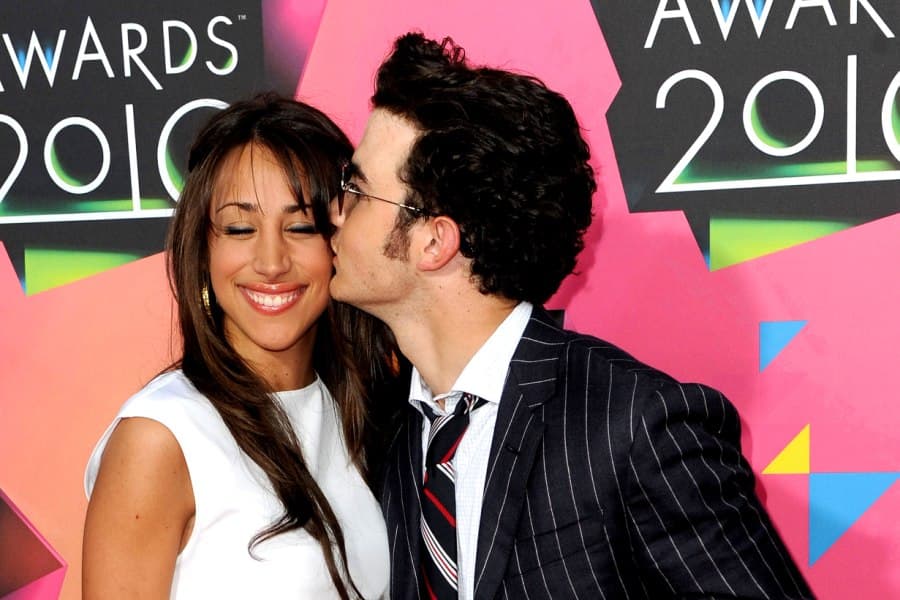 Jonas Brother And Wife Expecting Their First Child