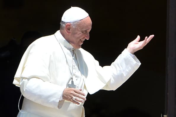 Time off Purgatory Anyone? – Vatican Reveals Latest Twitter Strategy for Pope Francis