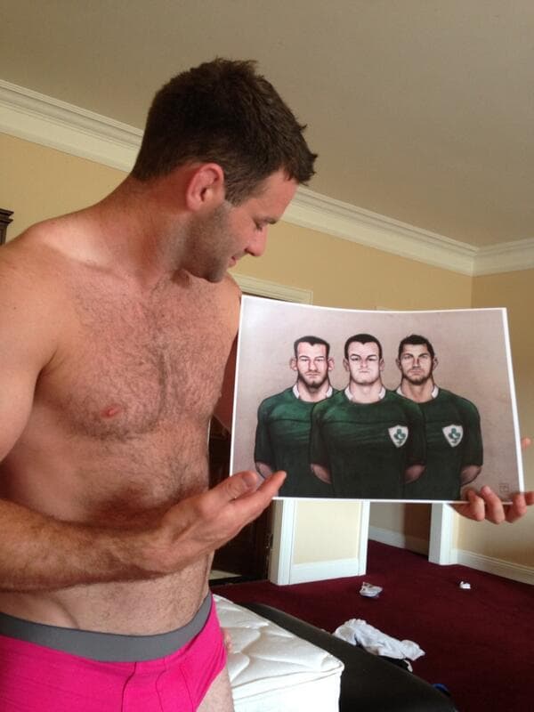 Pink to Make the Girls Wink? Rob Kearney Shares Snap of Fergus McFadden in his Smalls