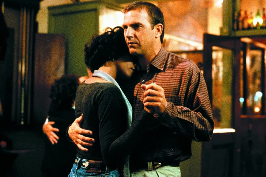 Eleven Reasons The Bodyguard IS Your Favourite Film