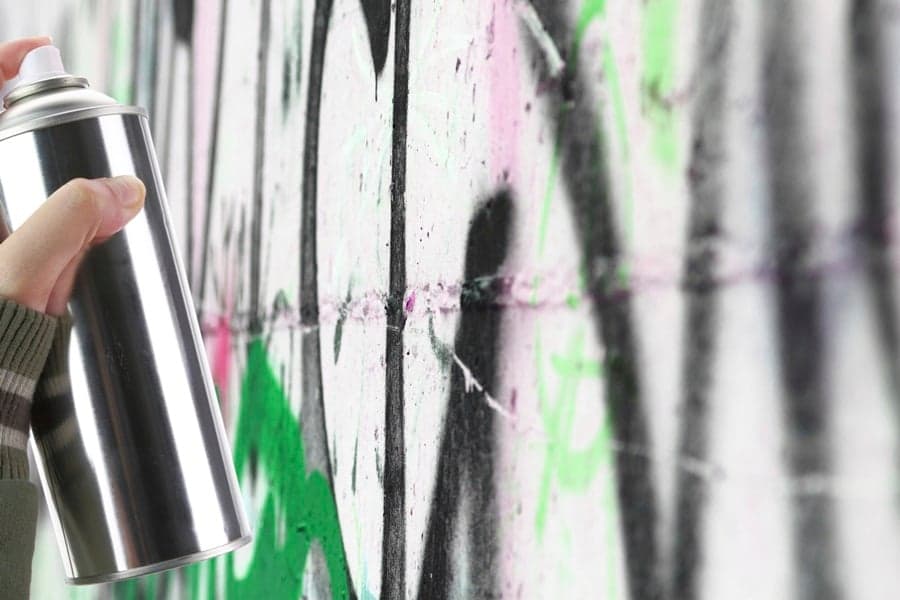 PICTURE: Somebody’s Changed The Graffiti On Tara Street