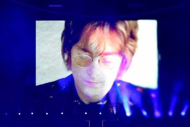 Canadian Dentist Wants to Clone John Lennon Using His Tooth
