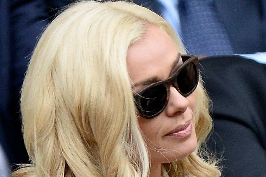“Incredibly Sad” – Singer Splits From Boyfriend