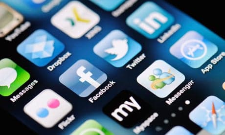 App Happy – 10 Apps That Every Student Should Have on Their Smartphone