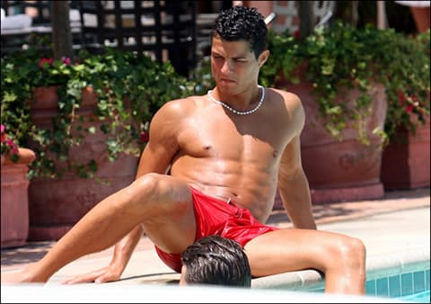 PICTURE: Apparently Hugging Ronaldo Is Worth Going To Jail For