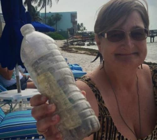 PICTURE – Woman Puts Husband’s Ashes In A Bottle And Sends It Out To Sea With Some Amazing Results