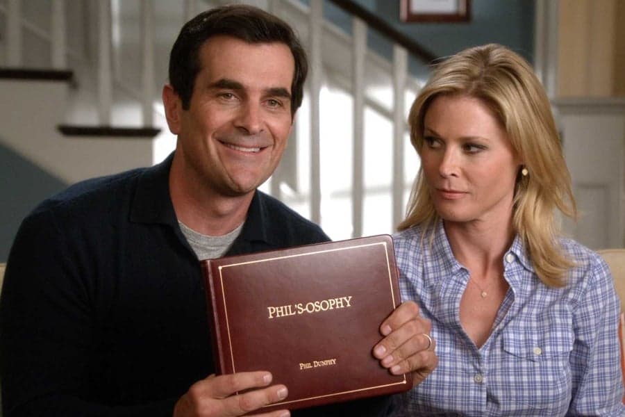 “Life Will Be All Like ‘WHAT?'” Twelve Of The Best Phil Dunphy Modern Family Gifs