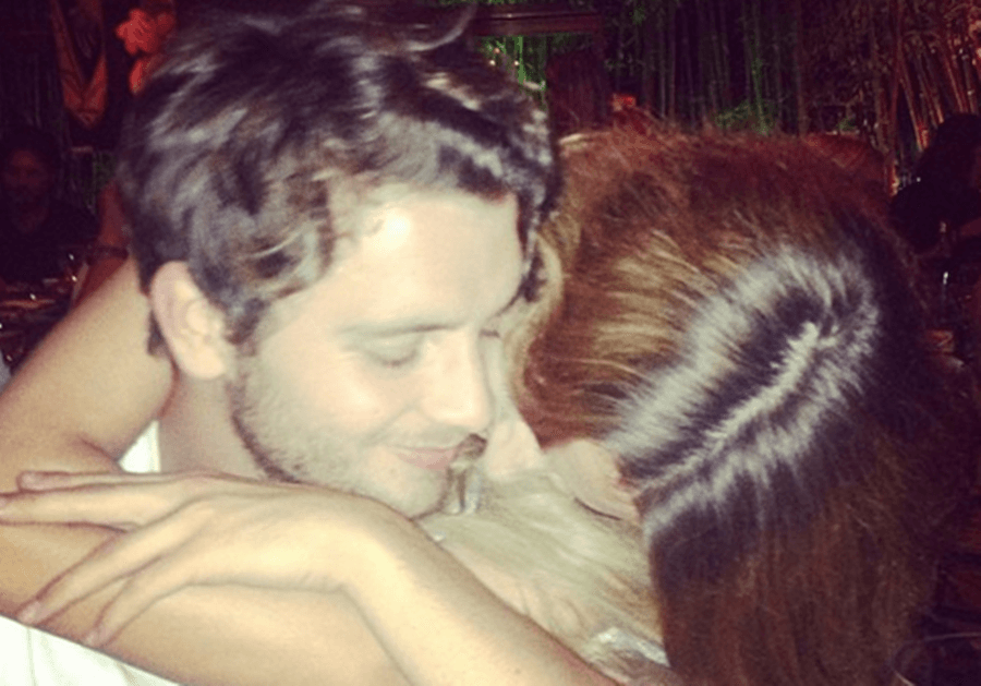 Flack Snuggles Up To New Squeeze In Holiday Snaps