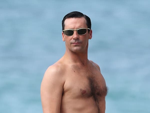 The Light Side: Hotties We’d Like To Hit The Beach With