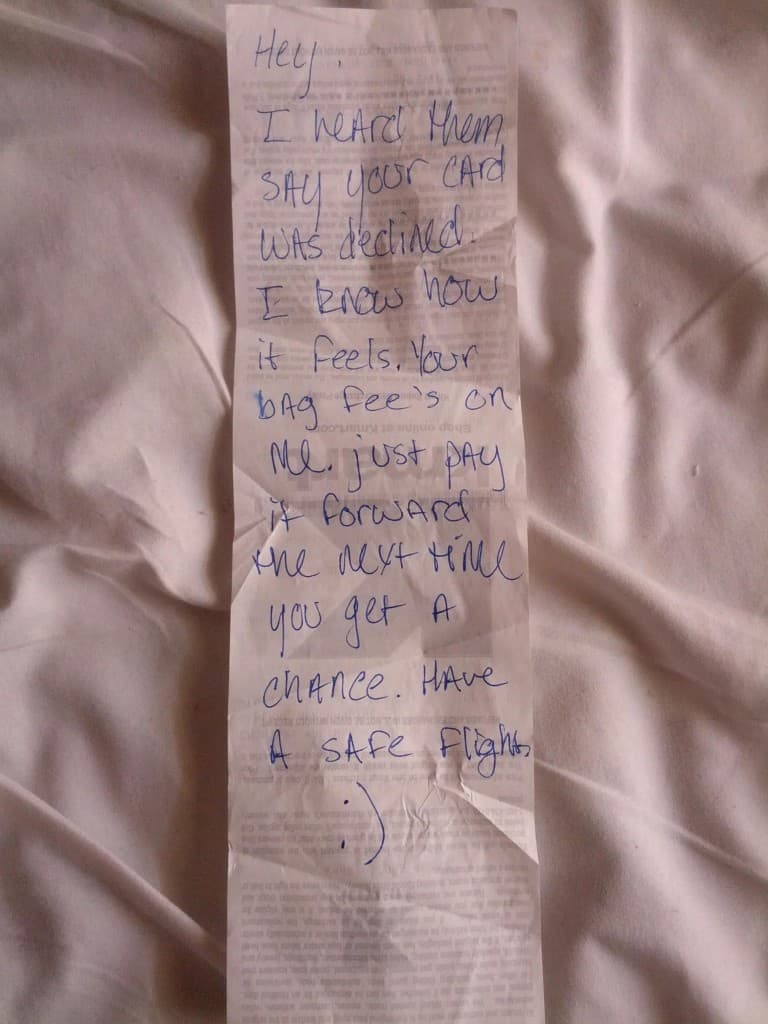 PICTURE: The Note Left After Generous Gesture In Airport