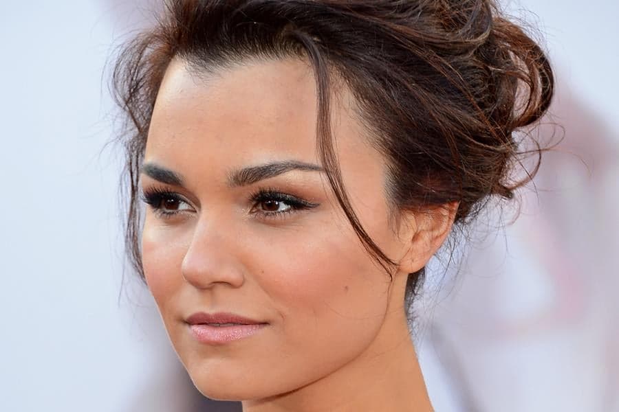 It’s Back On: Les Mis Star Reunites With Former Flame