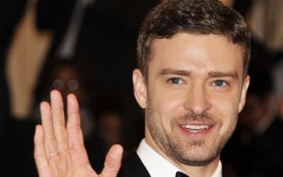 The Light Side: Hotties We’d Like To Hit The Beach With