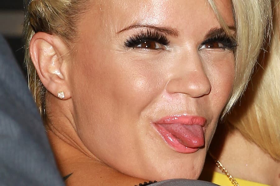 From Bankruptcy To A Baby: Singer Reveals She’s Pregnant With Her Fifth Child