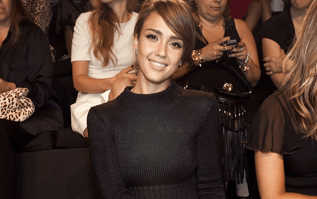 Pretty in Pink : We Love Jessica Alba’s Ladylike Style