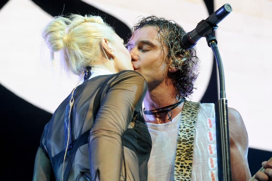 “Hey Baby, Hey Baby” Singer Pregnant With Her Third Child