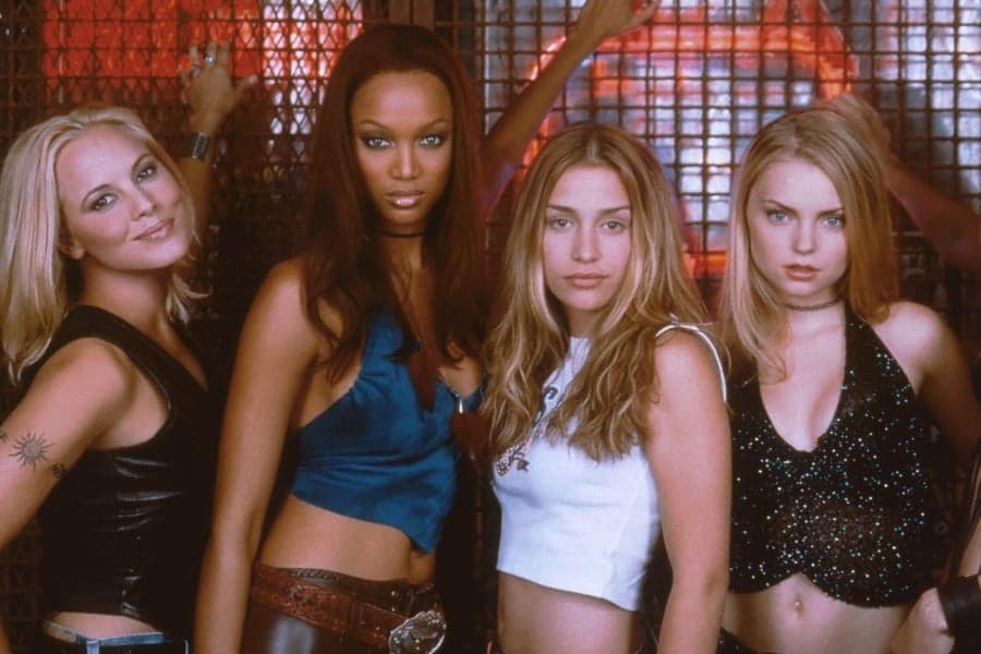 “They’re Very Happy” Coyote Ugly Star Is Engaged