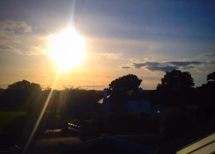 VIDEO: Lovely Time-Lapse Of Sun Setting In Cavan