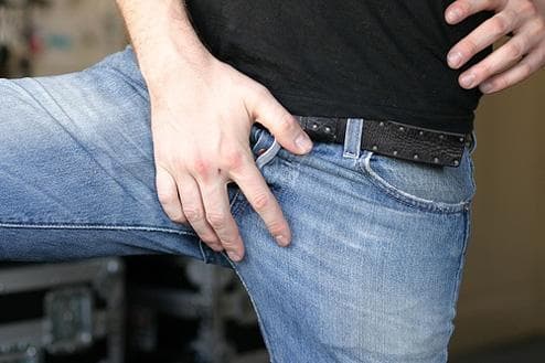 Public Masturbation Is OK… As Long As You’re Not Looking At Anyone