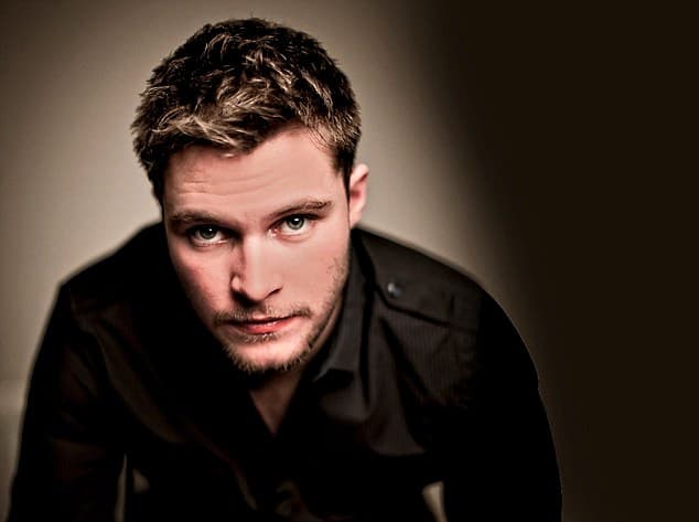 Her Man Of The Day… Jack Reynor