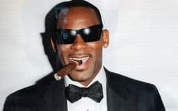 R. Kelly's New Single About Oral Sex Will Put You Off Oreo Cookies For Life