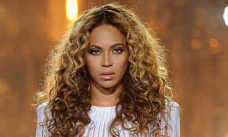 PIC: The Greatest Selfie You’ll See Today, Beyoncé Photobombs Australian Fan